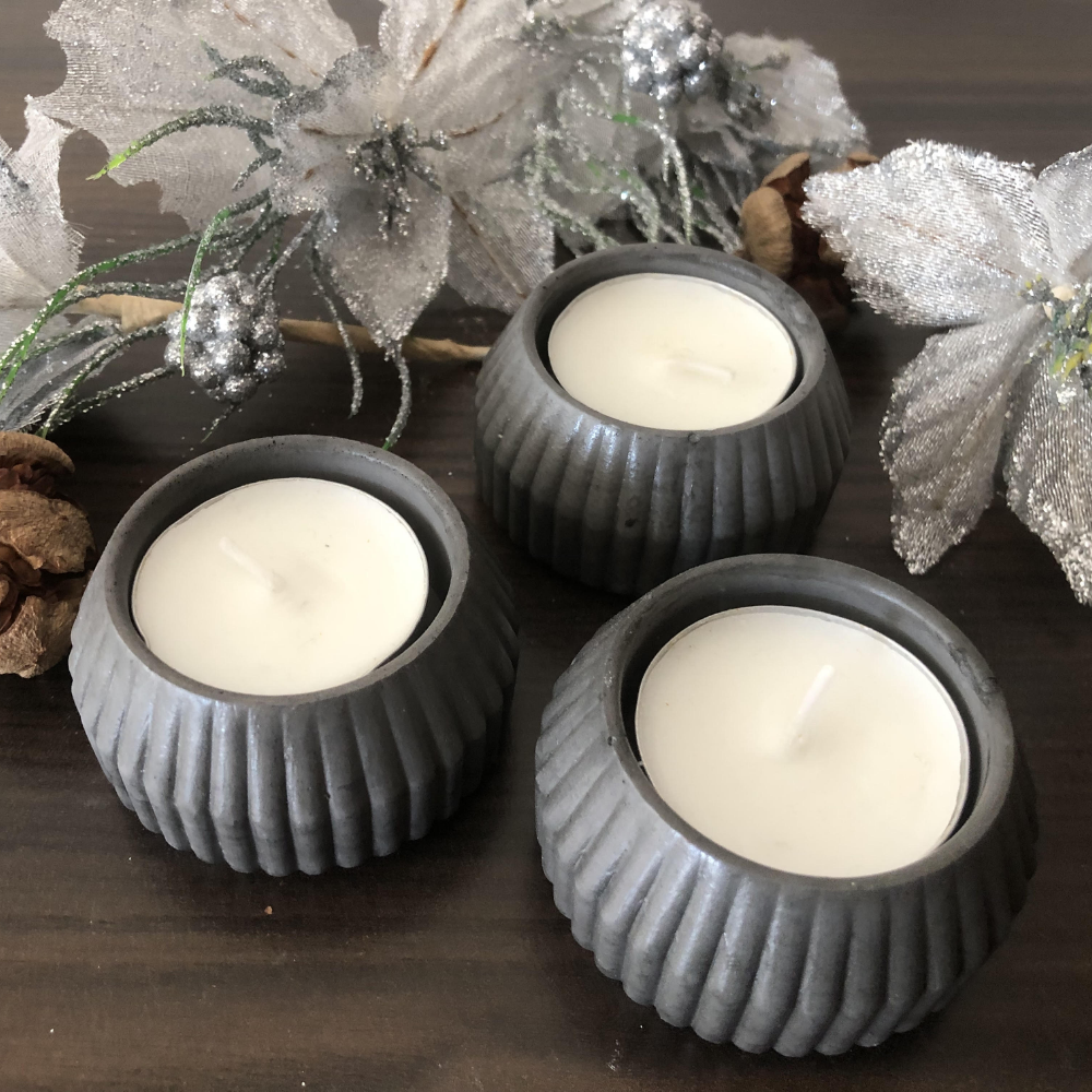 Duru Rölyefli El Yapımı Taş Tozu Mumluk Seti – Antrasit 3’lü (Mum Hediyeli) - Image 3