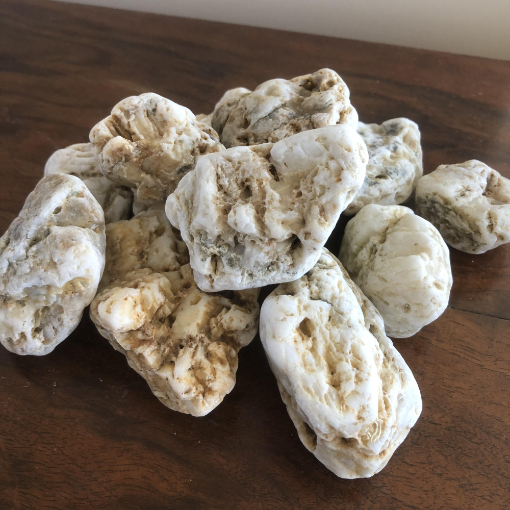 Doğal Dekoratif Akvaryum & Peyzaj Taşı – 5–7 cm | 1 kg Paket - Görsel 2